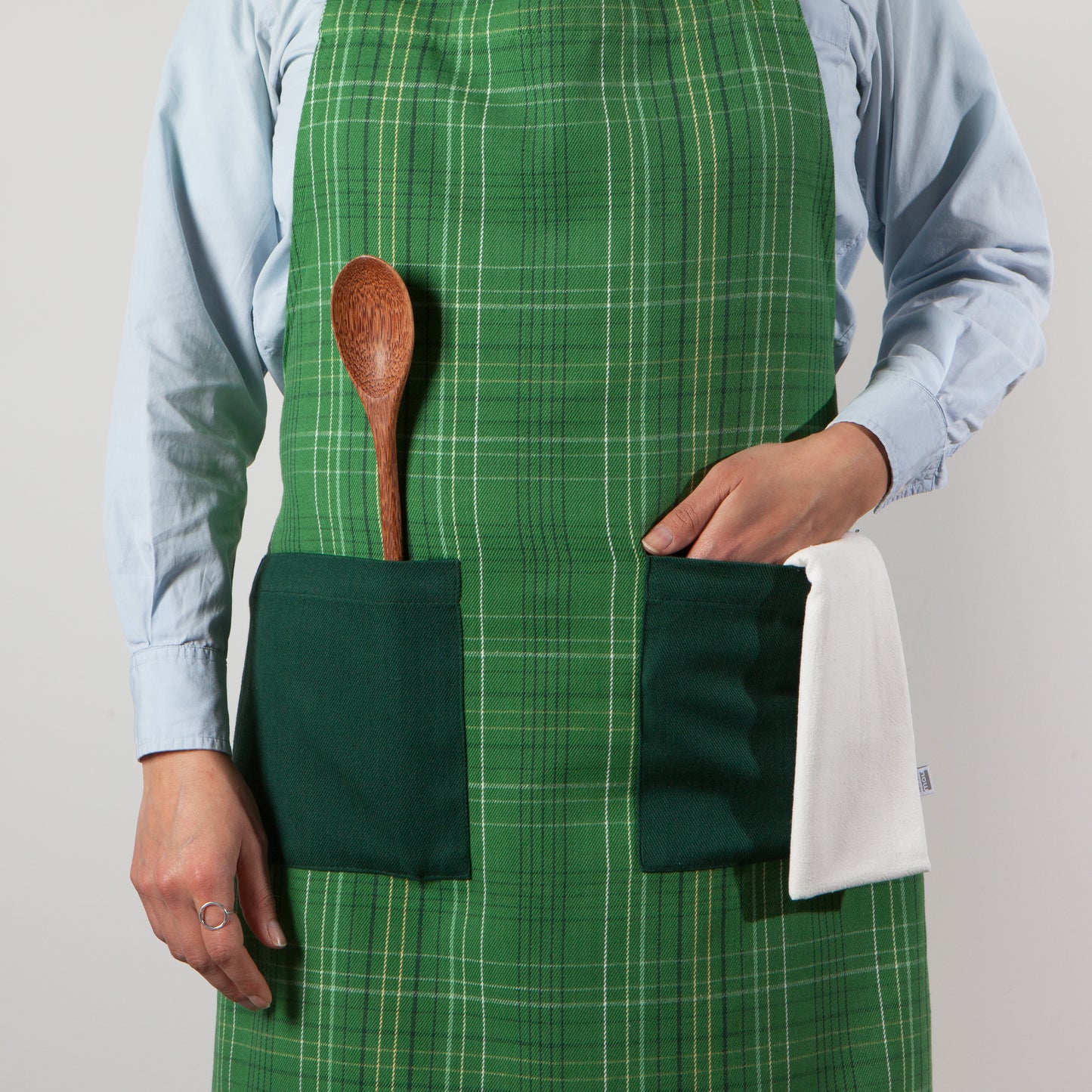 Apron Spruce Woods Plaid