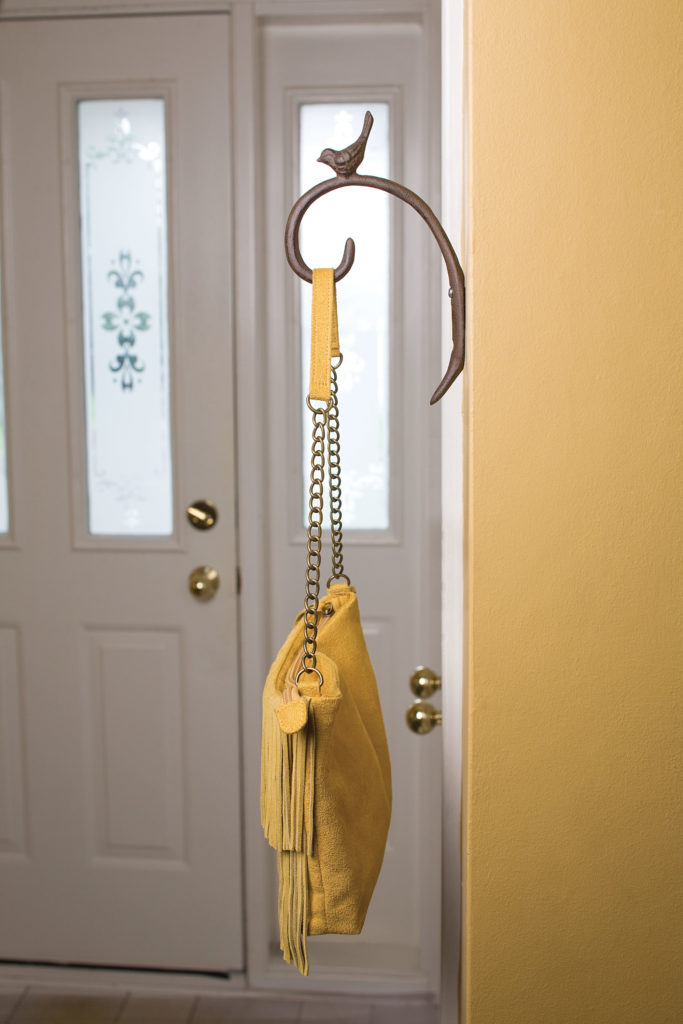 Curl Hook With Bird Dark Brown