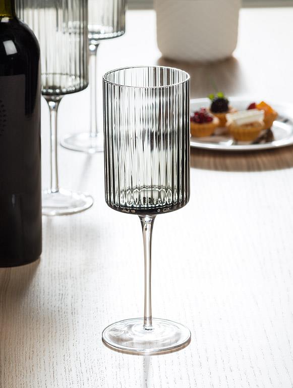 Vertical Optic Wine Glass