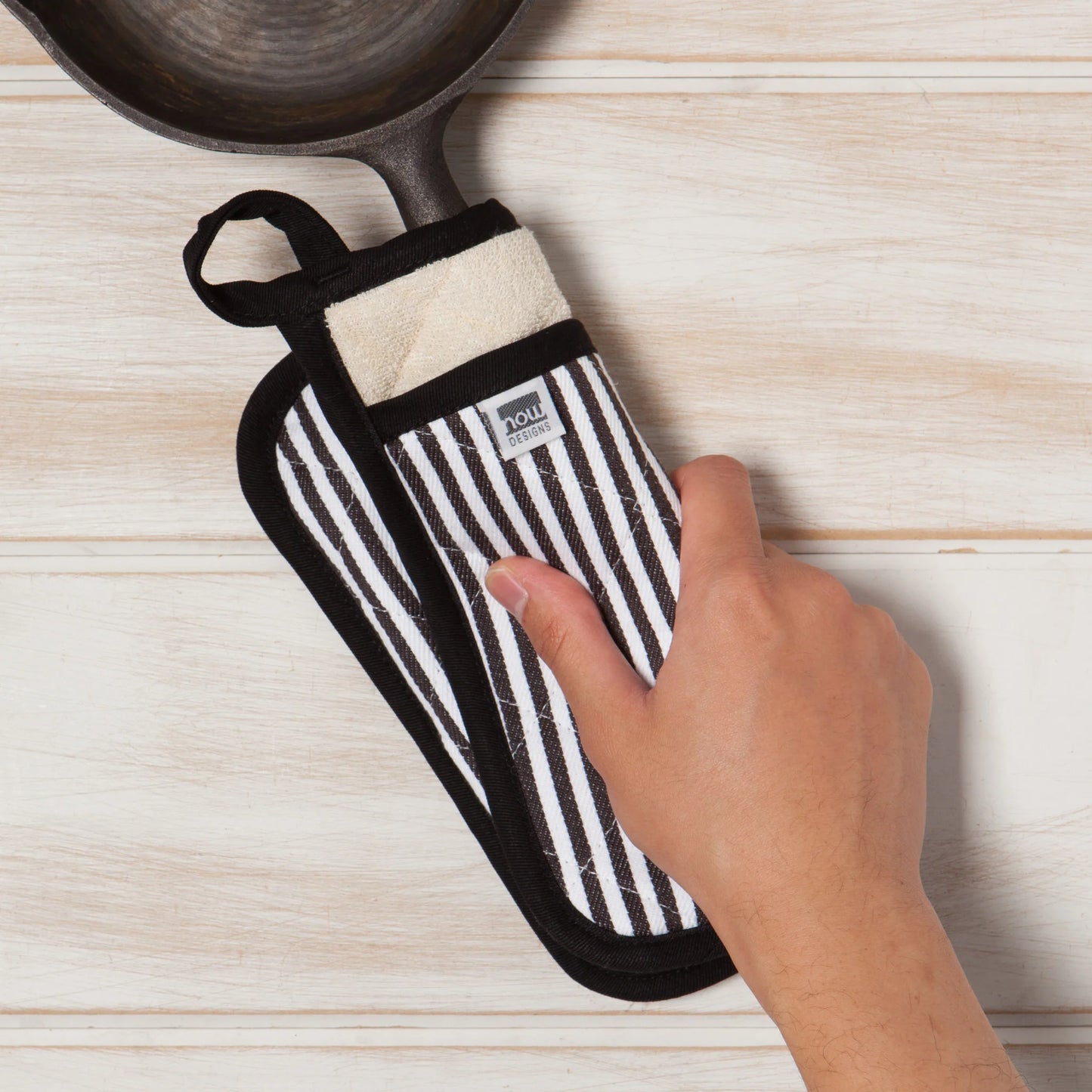 Superior Narrow Stripe Blck Pot Holder