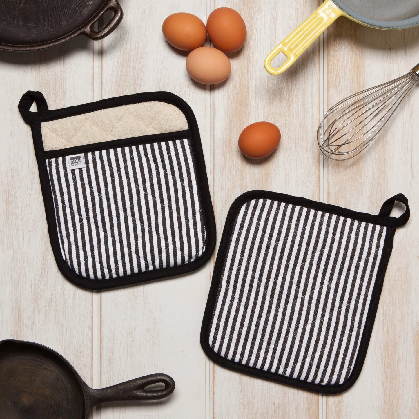 Superior Narrow Stripe Blck Pot Holder